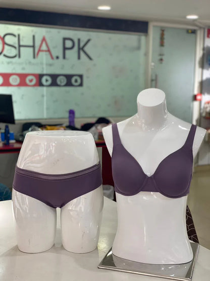 Double layered wired bra