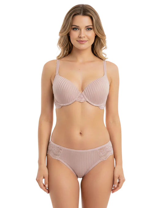 Lightly padded wired Bra